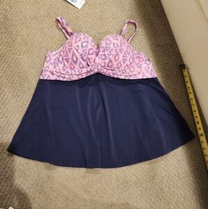 Plus Size swim top. 38DDD? Worn ONCE